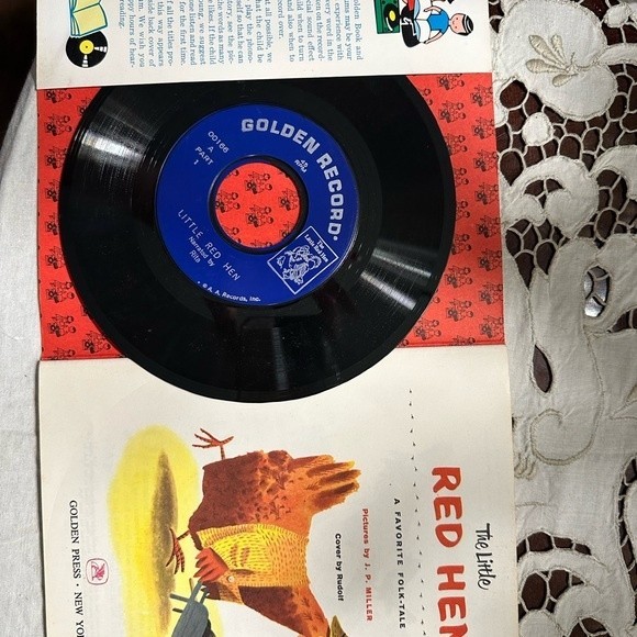 Vintage Golden Book Read and Hear Book/Vinyl Chicken Little The Little Red Hen - Picture 6 of 8